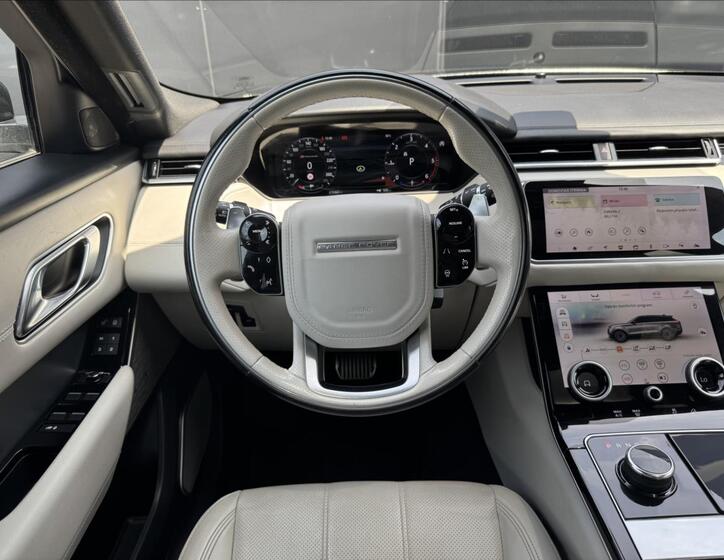 Land Rover Range Rover Velar 14
