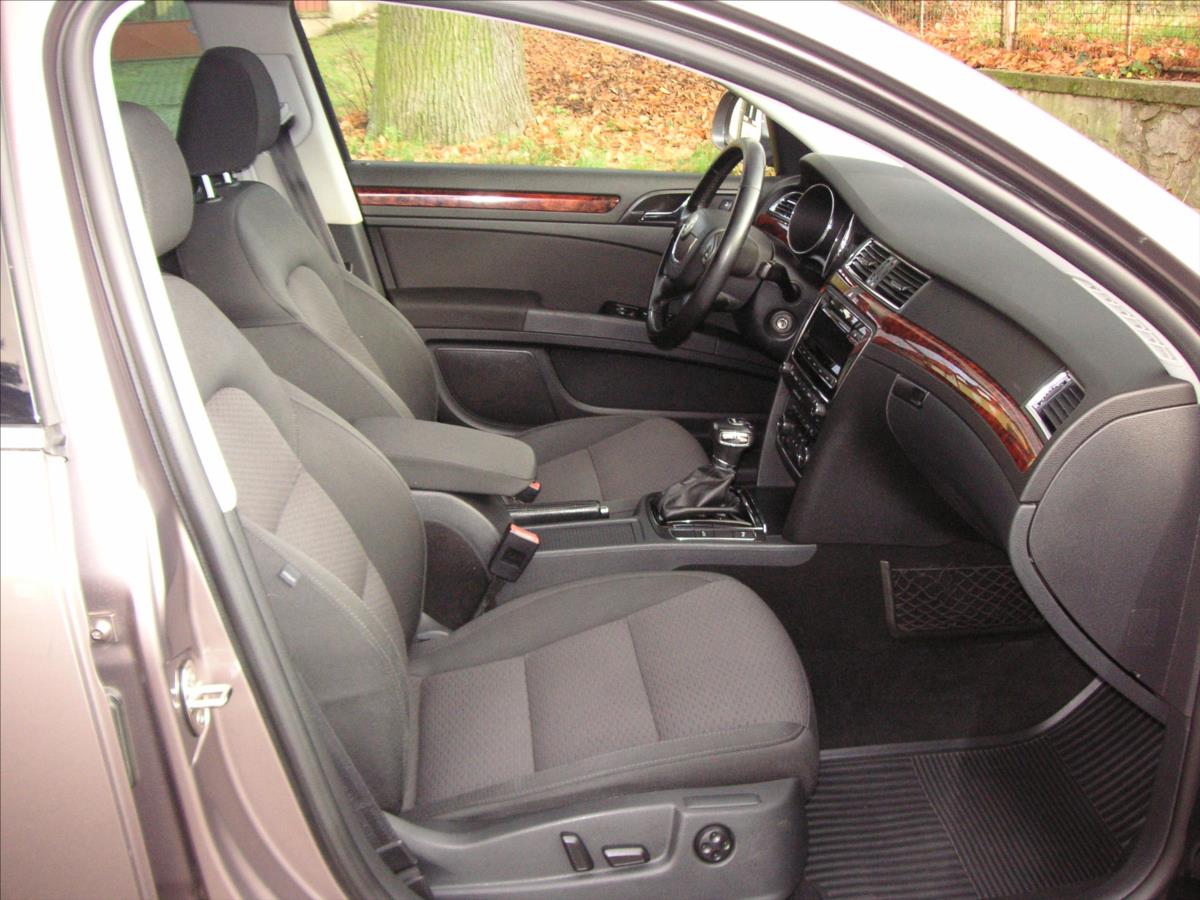 Škoda Superb Kombi 2,0 l 103 kw