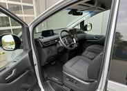 Hyundai Staria 8