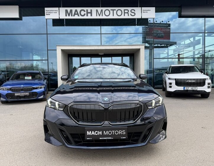 BMW Řada 5 Kombi 3,0 l 360 kw