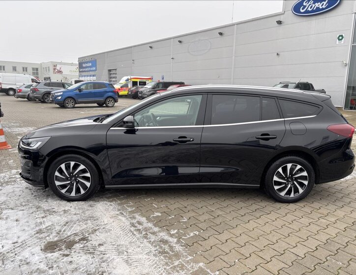 Ford Focus Kombi 999,0 92 kw