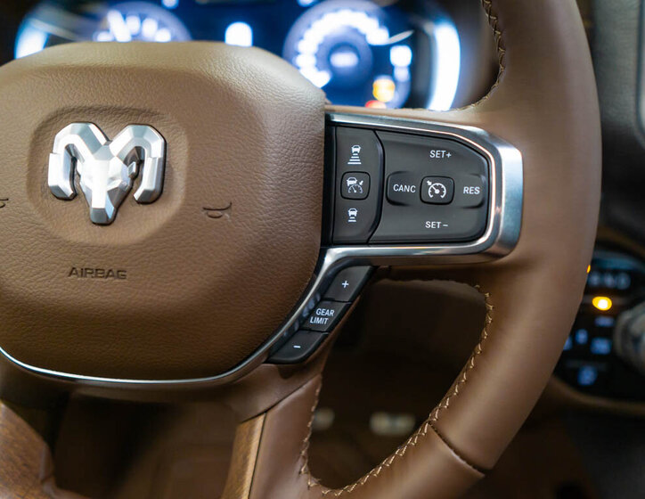 Dodge RAM Pick-up 5,7 l 291 kw