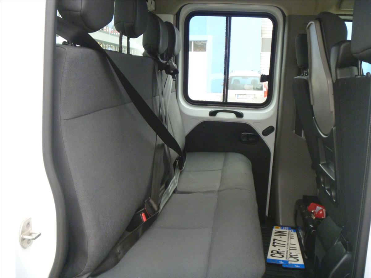 Nissan NV400