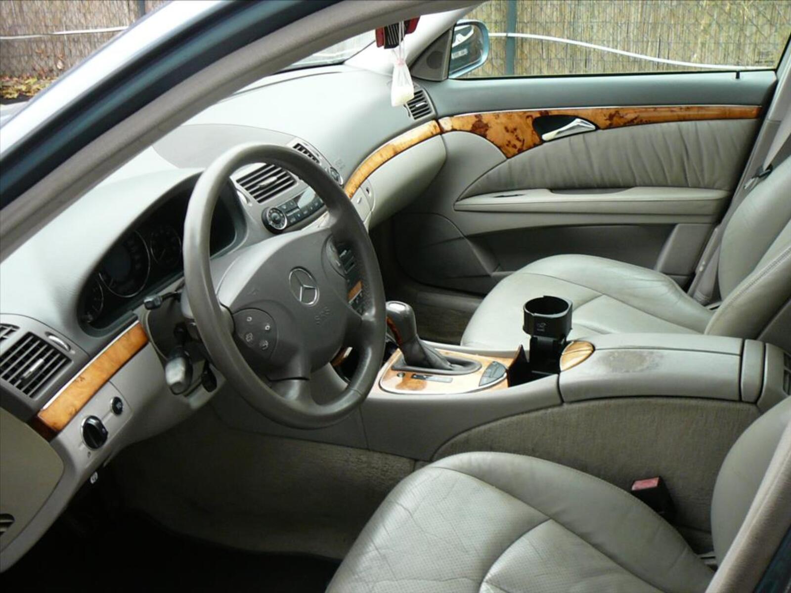 Mercedes-Benz Třídy E 7