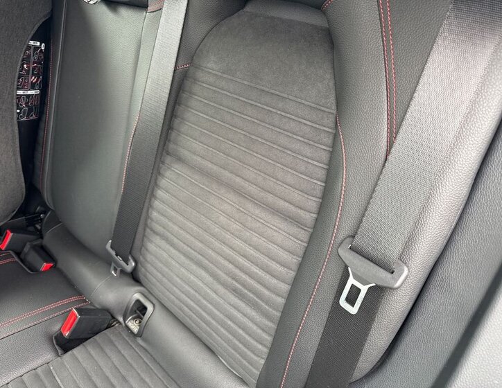 Mercedes-Benz CLA MPV 0,0 130 kw