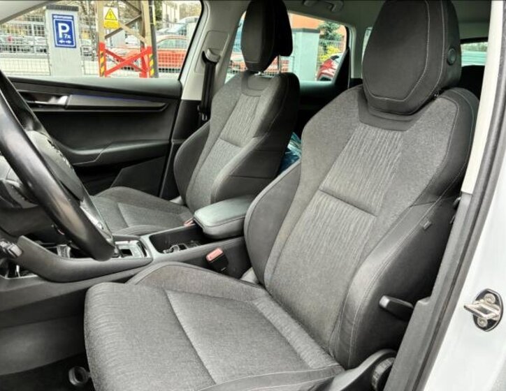 Škoda Karoq SUV / Terénní 2,0 l 110 kw