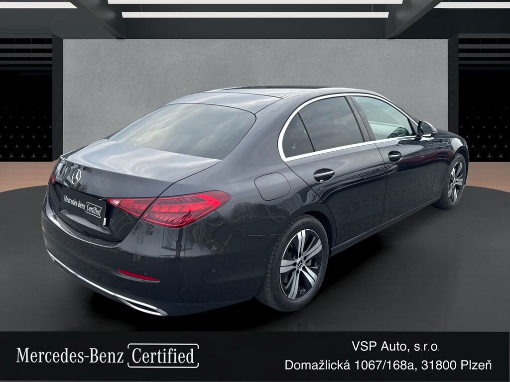 Mercedes-Benz Třídy C Sedan / Limuzína 2,0 l 147 kw