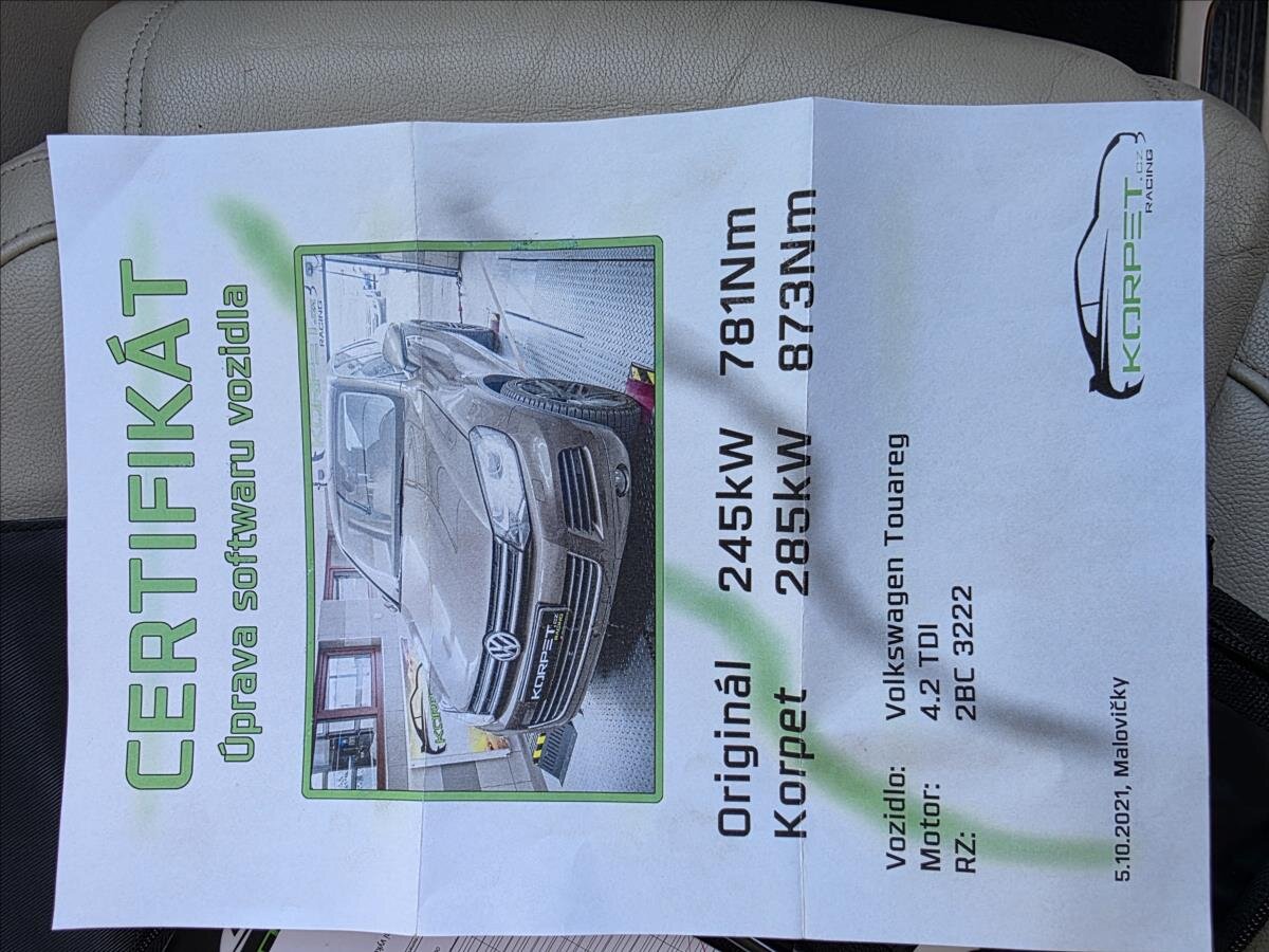 Volkswagen Touareg SUV / Terénní 4,1 l 250 kw