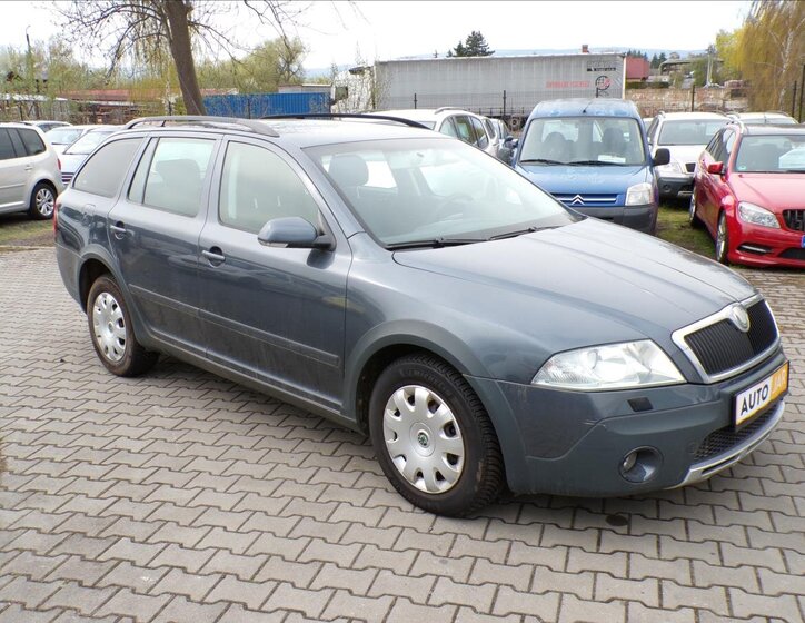 Škoda Octavia Kombi 2,0 l 103 kw