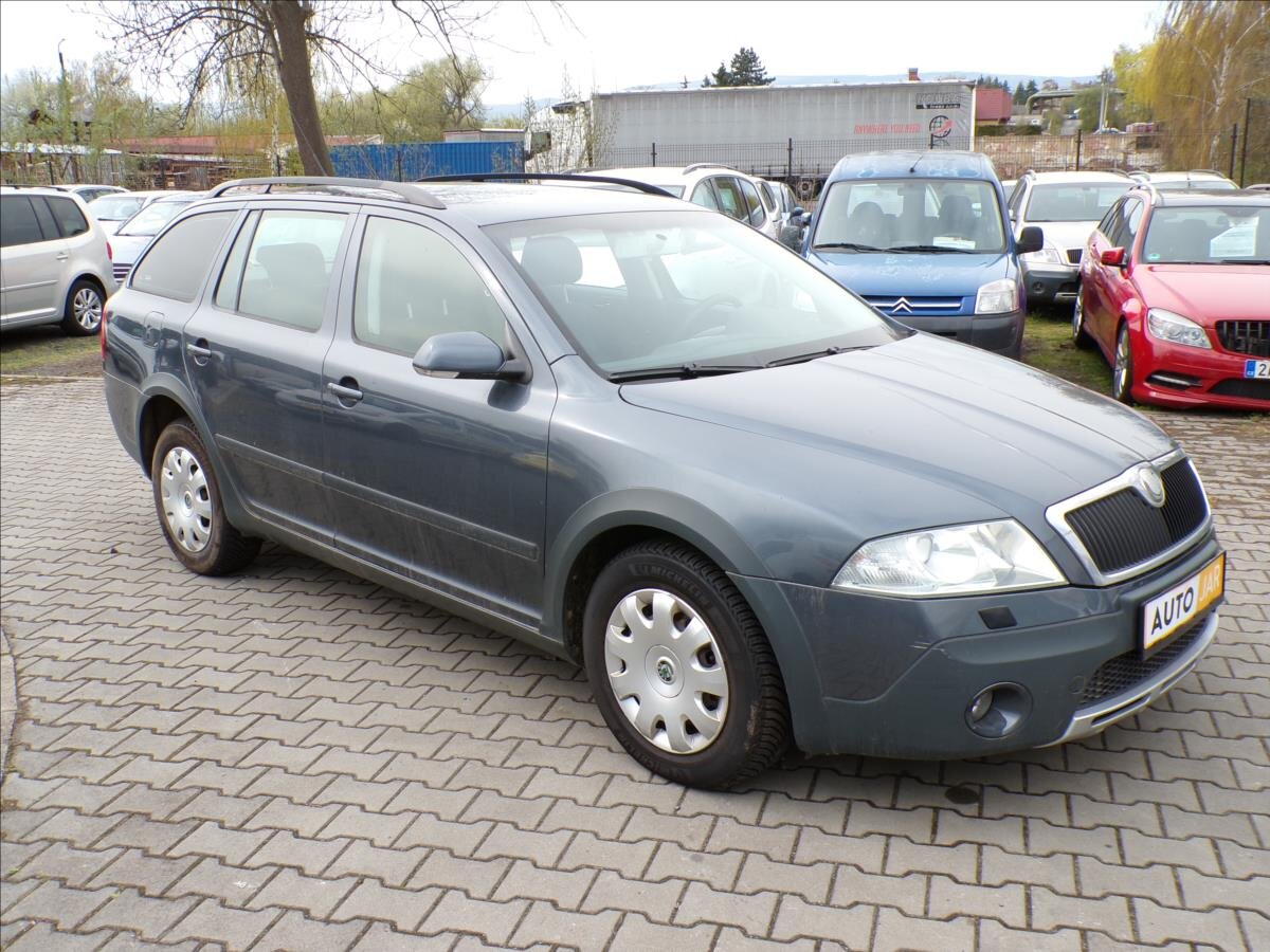 Škoda Octavia Kombi 2,0 l 103 kw