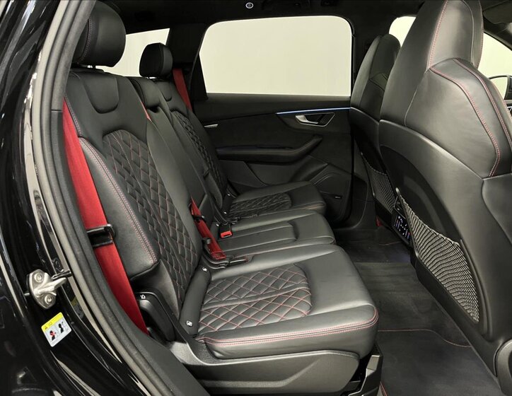 Audi SQ7 Kombi 4,0 l 320 kw