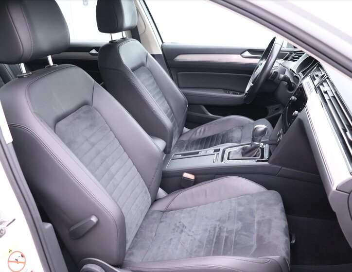 Volkswagen Passat 13