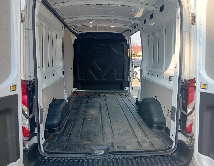 Ford Transit VAN / Minibus 2,0 l 0