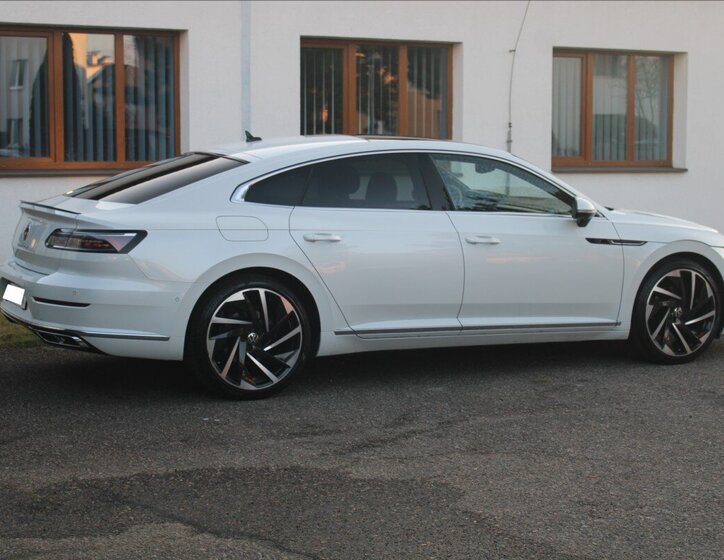 Volkswagen Arteon Liftback 2,0 l 147 kw