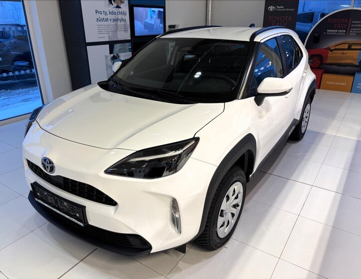 Toyota Yaris Cross SUV 1,5 l 0