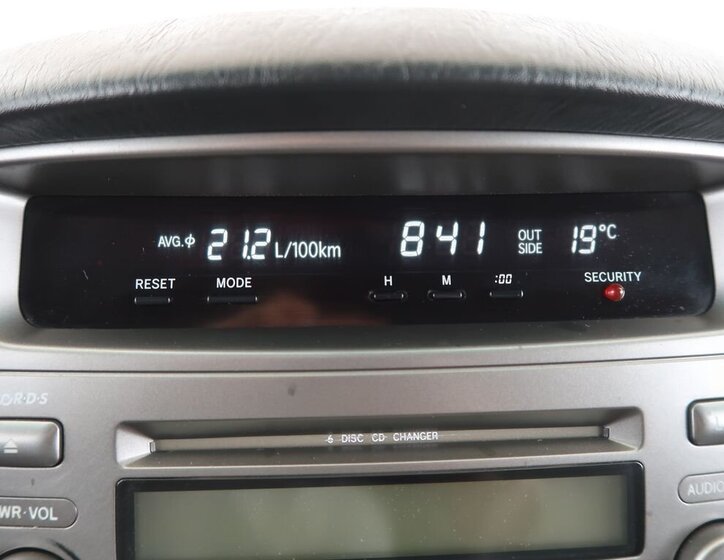 Toyota Land Cruiser SUV 4,7 l 175 kw