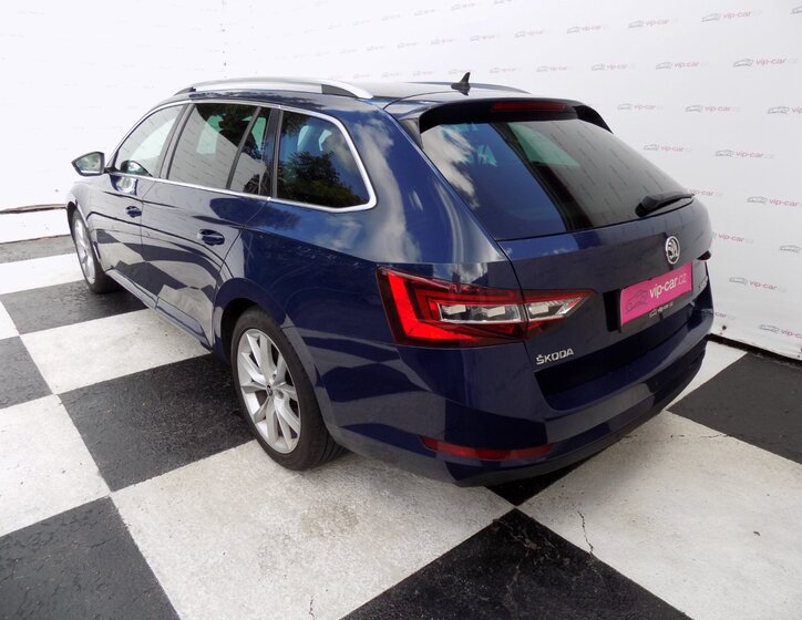 Škoda Superb 3
