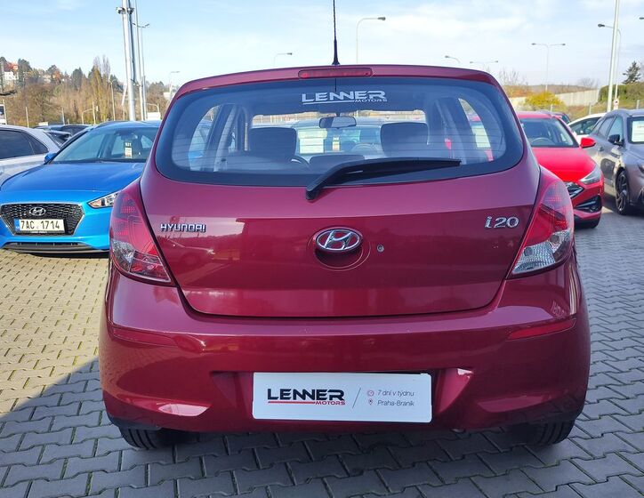Hyundai i20 6