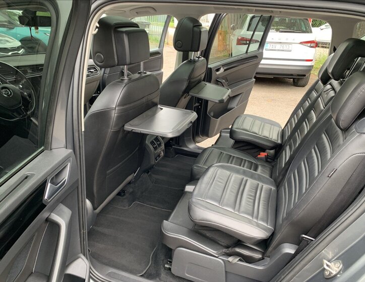 Volkswagen Touran Kombi 1,6 l 85 kw