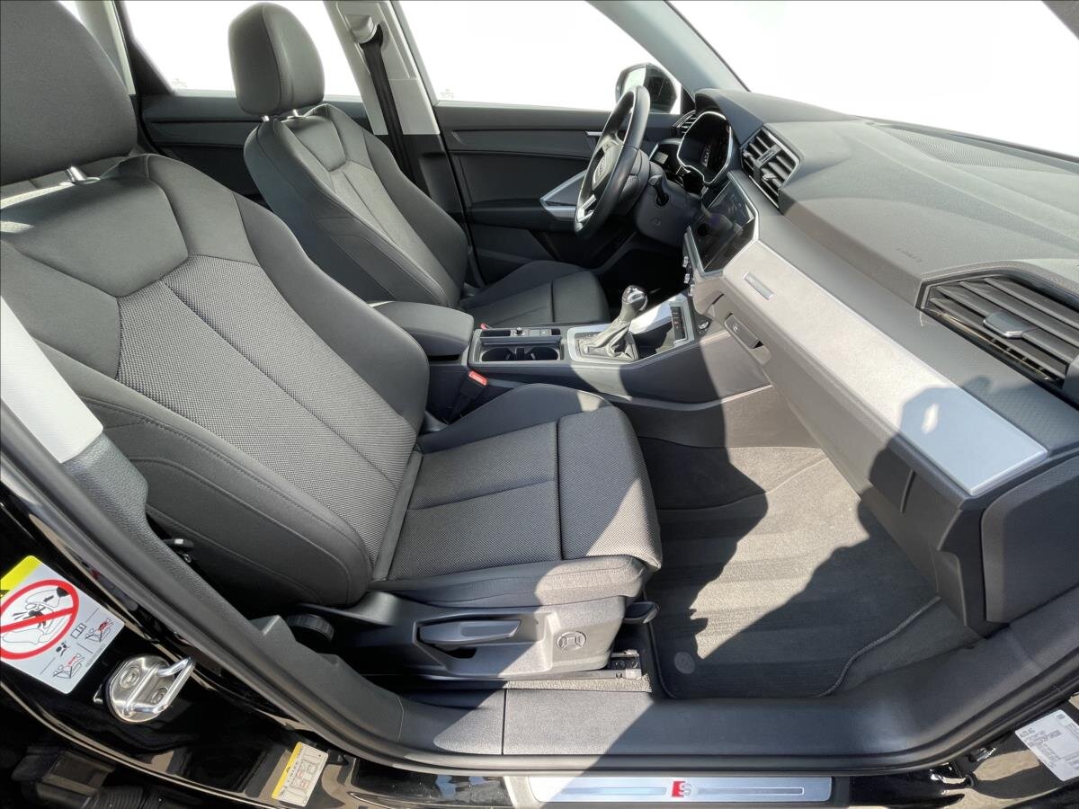 Audi Q3 SUV / Terénní 1,5 l 110 kw