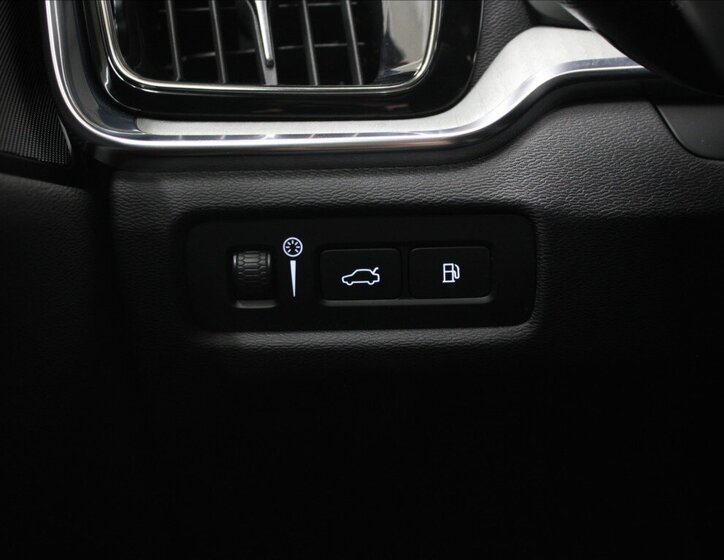 Volvo V60 Kombi 2,0 l 257 kw