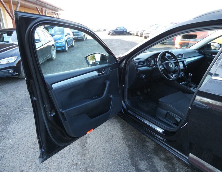 Škoda Superb Kombi 2,0 l 110 kw