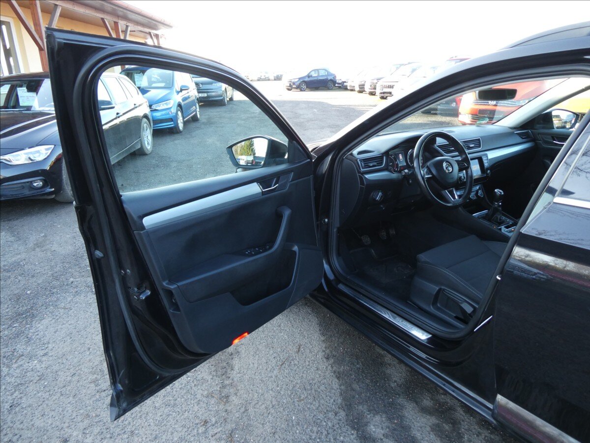 Škoda Superb Kombi 2,0 l 110 kw