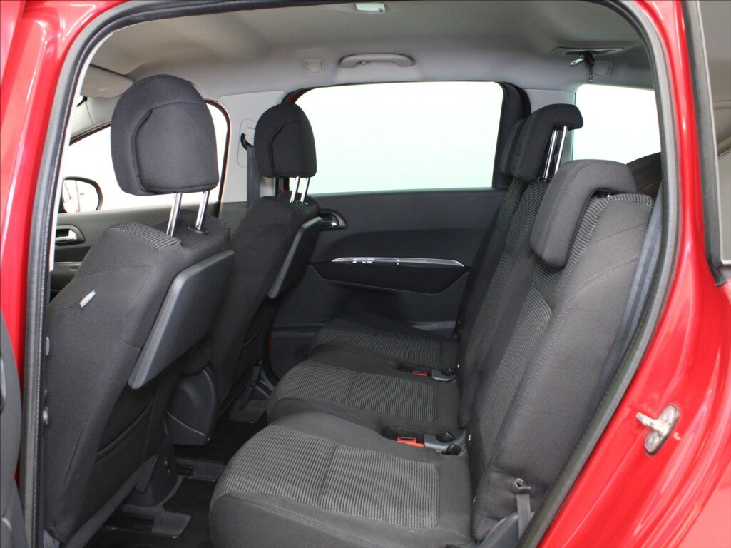 Peugeot 5008 MPV 1,6 l 88 kw