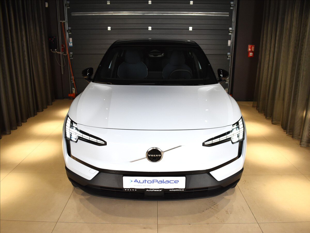 Volvo EX30 SUV / Terénní 0,0 315 kw