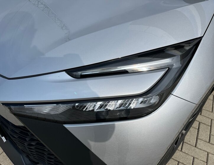 Toyota C-HR SUV / Terénní 2,0 l 112 kw