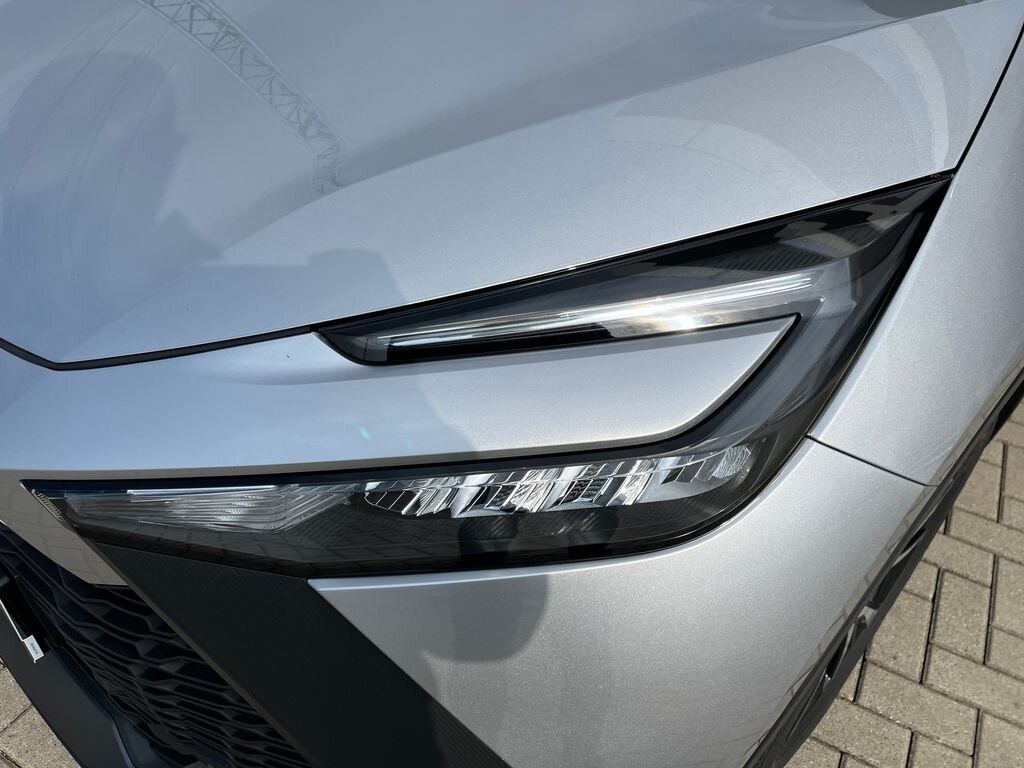 Toyota C-HR SUV / Terénní 2,0 l 112 kw