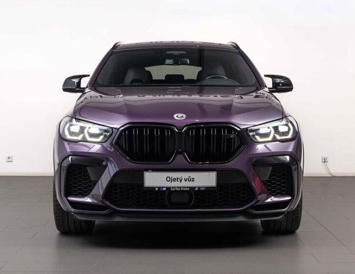 BMW X6 SUV 4,4 l 460 kw