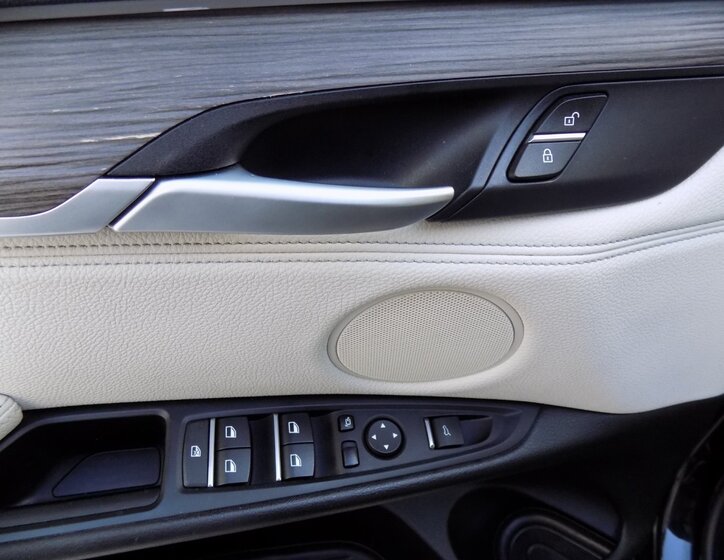 BMW X6 SUV / Terénní 3,0 l 190 kw