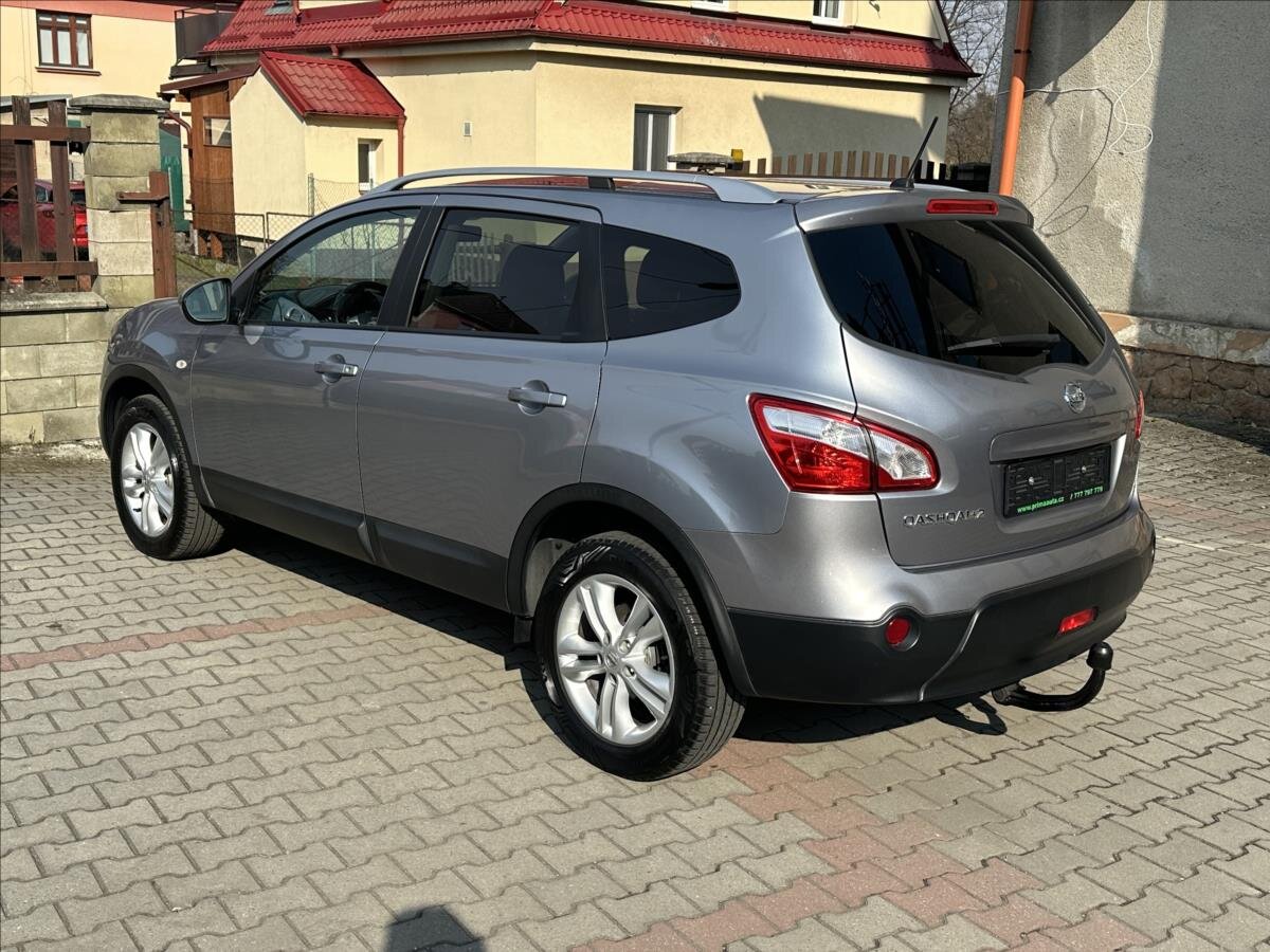 Nissan Qashqai Hatchback 2,0 l 104 kw