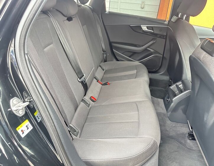 Audi A4 Kombi 2,0 l 140 kw