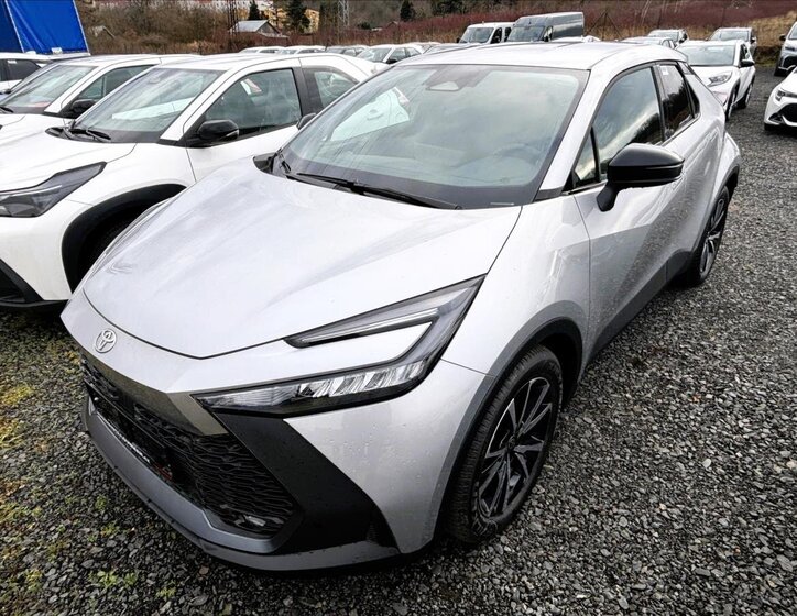 Toyota C-HR SUV 1,8 l 103 kw