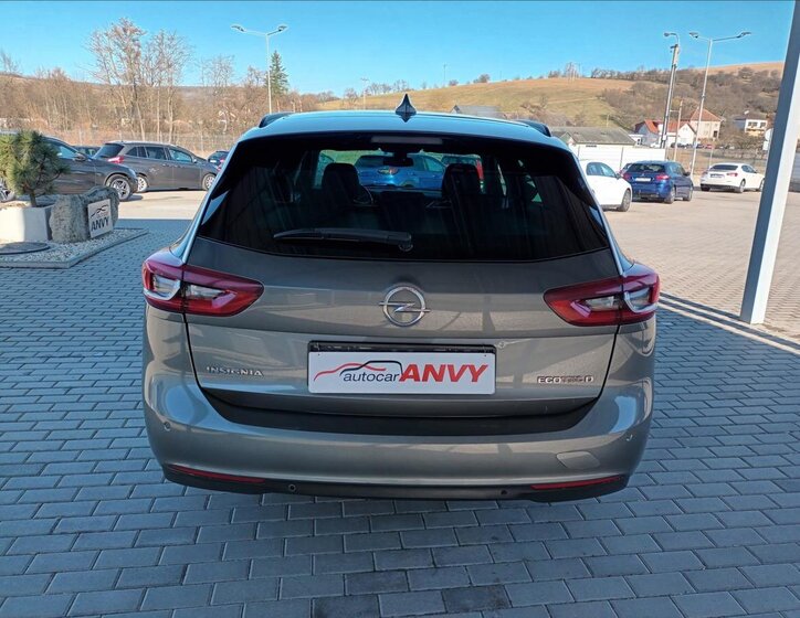 Opel Insignia Kombi 1,6 l 81 kw