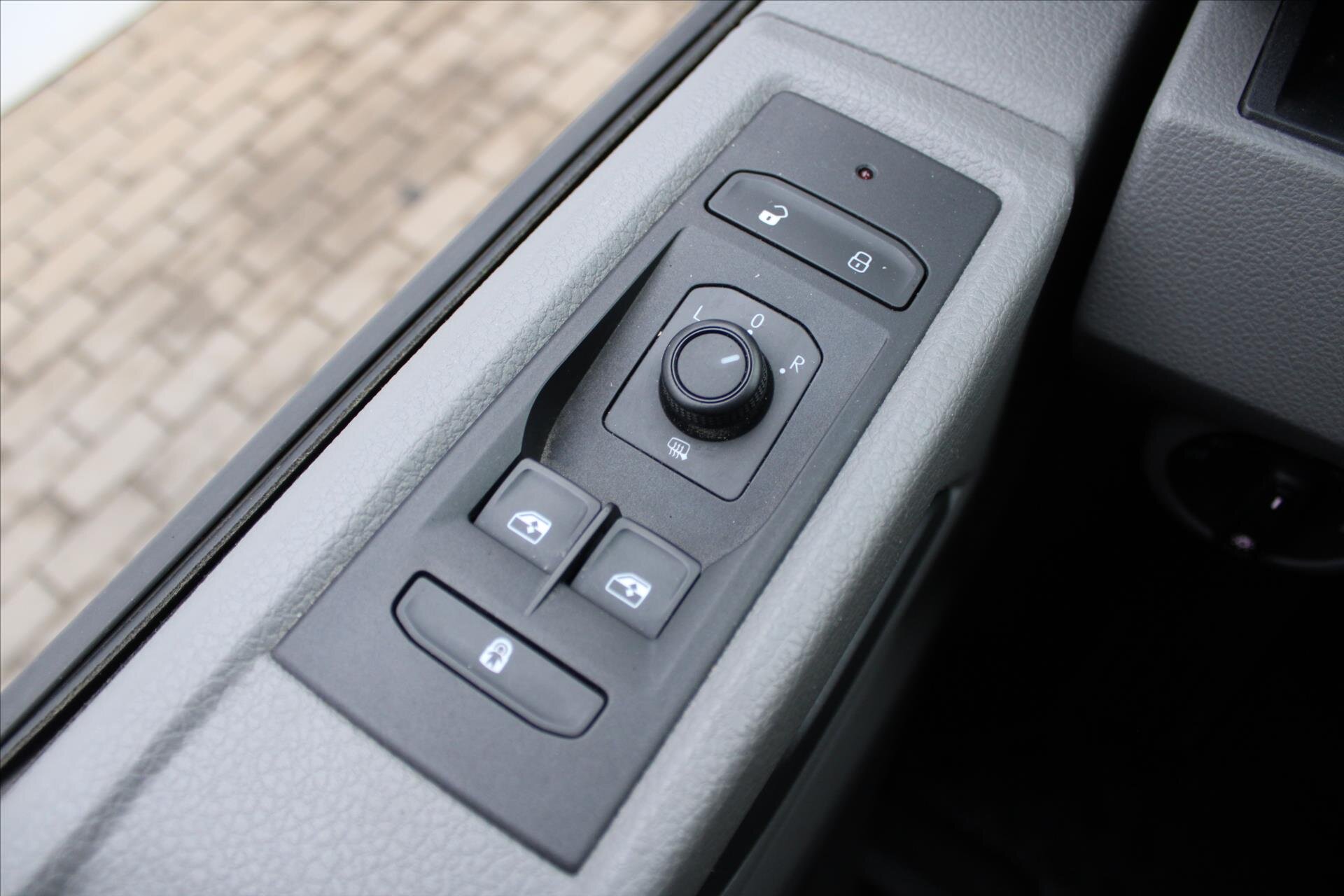 Volkswagen Transporter Kombi 2,0 l 110 kw