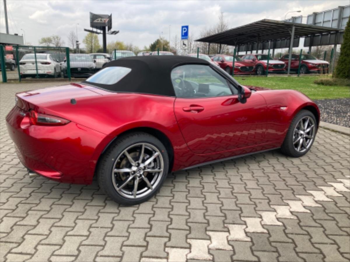 Mazda MX-5 Kabriolet 1,5 l 0
