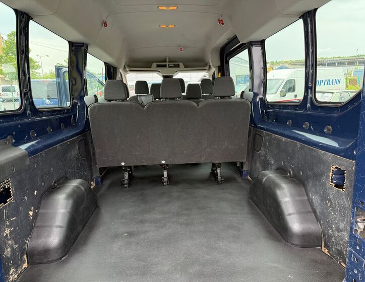 Ford Transit 12