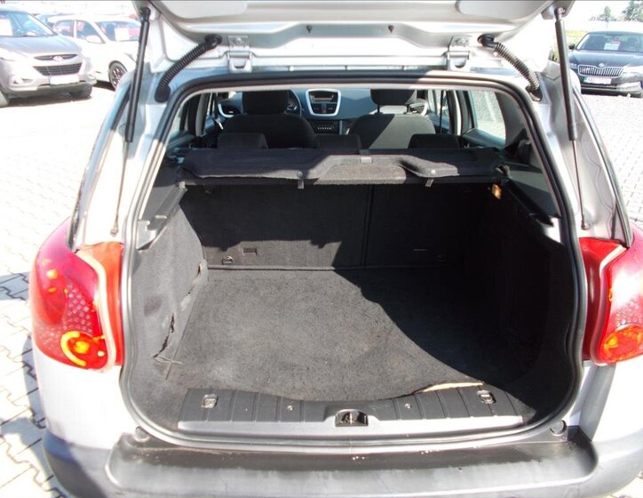 Peugeot 207 Kombi 1,4 l 70 kw