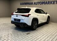 Lexus UX 300h 2