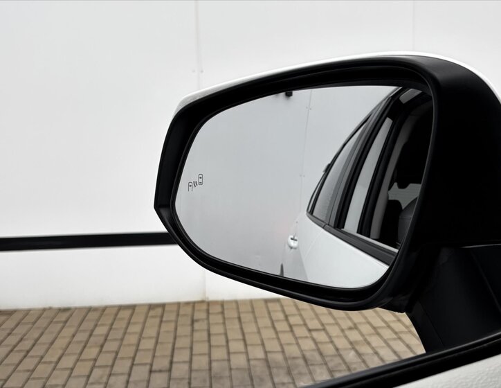 Toyota RAV4 SUV / Terénní 2,5 l 131 kw