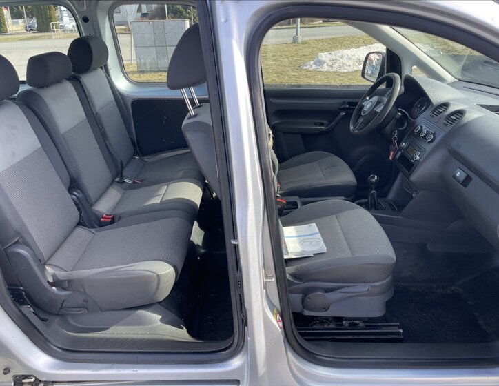 Volkswagen Caddy Kombi 1,6 l 75 kw