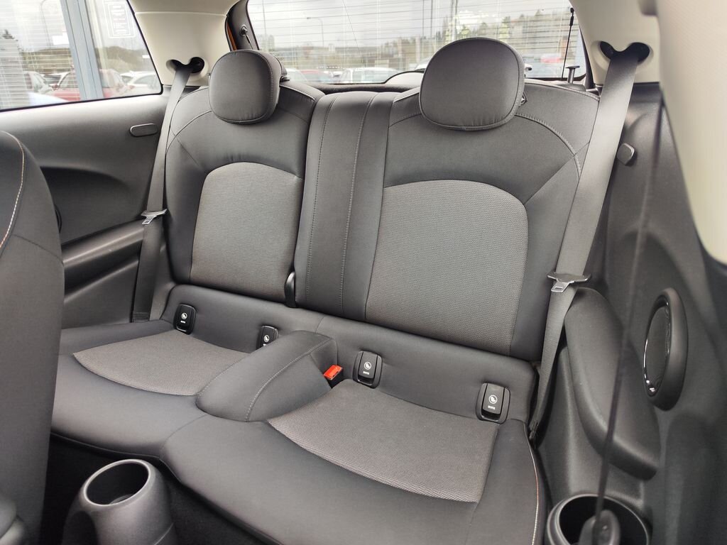 Mini Cooper Hatchback 1,5 l 100 kw