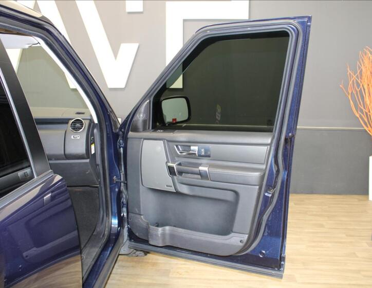 Land Rover Discovery 30