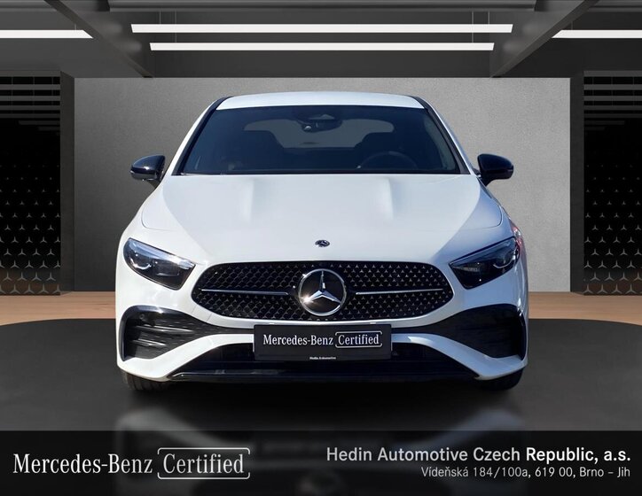 Mercedes-Benz Třídy A Sedan / Limuzína 1,3 l 120 kw