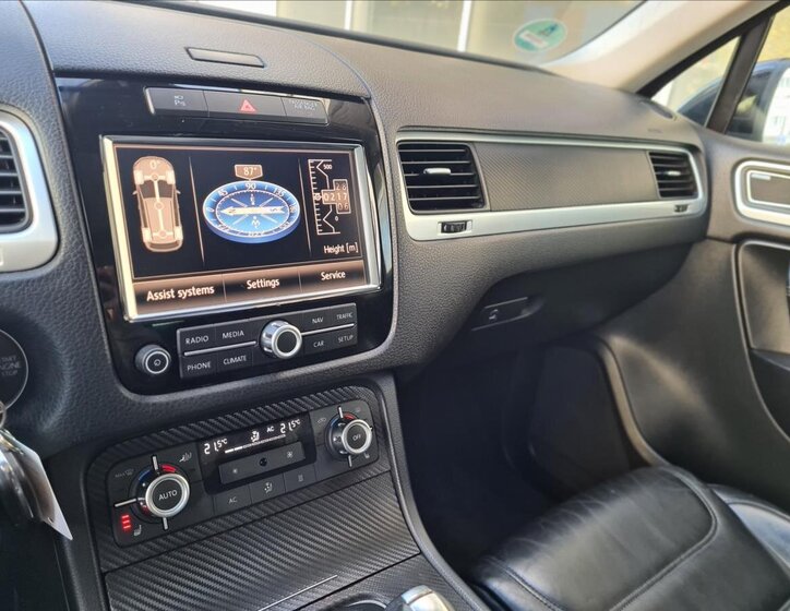 Volkswagen Touareg SUV 4,1 l 250 kw