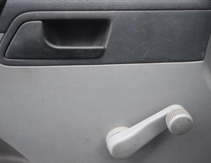 Volkswagen Transporter Kombi 2,5 l 96 kw