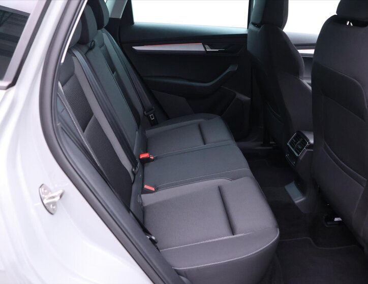 Škoda Karoq SUV / Terénní 2,0 l 110 kw